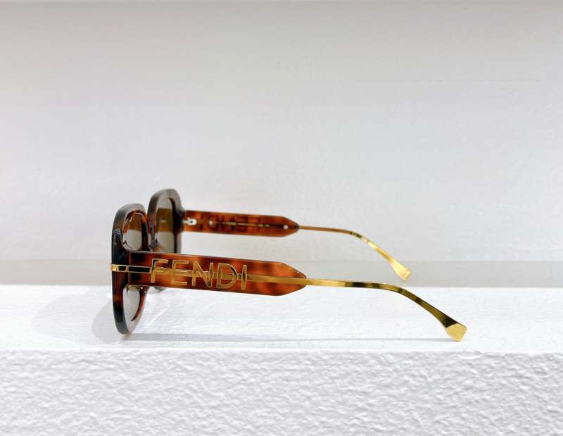 Picture of Fendi Sunglasses _SKUfw54064975fw